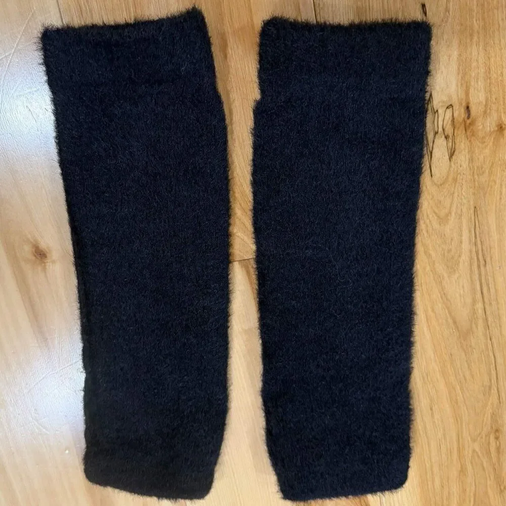 Black Soft Fuzzy Long Arm Warmers Gloves NWT